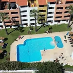 #027 Belavista Pool & Daire *